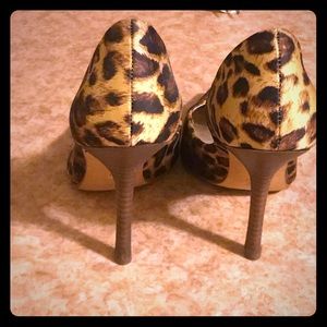 Guess Leopard Print Pumps